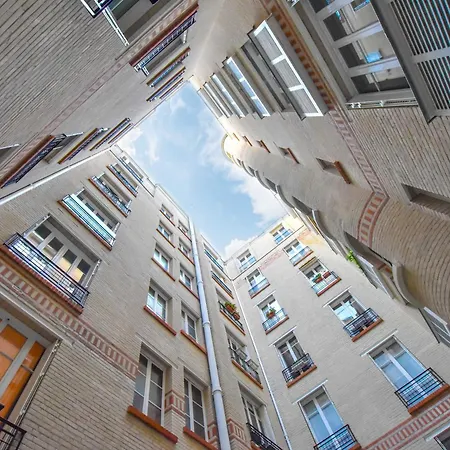 Apartment Charming For 2 People Paris